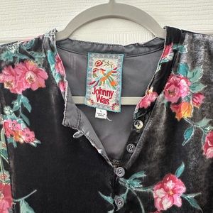 Johnny Was long sleeve top, used size Large